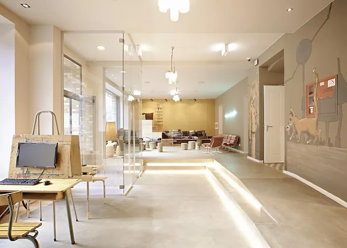 旅馆 猫咪睡衣旅馆 *